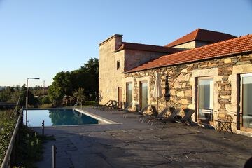 Infinity pool