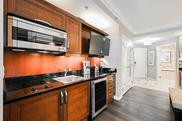Private kitchenette