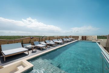 Sundeck