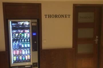 Vending machine