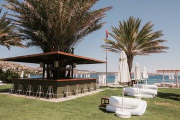 Beach bar