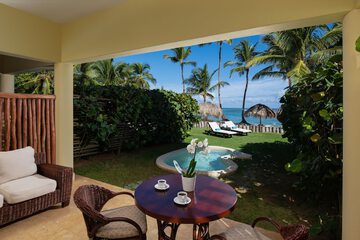 Beach/ocean view