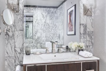 Bathroom sink