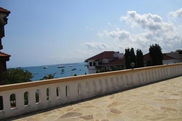 Photo 33
