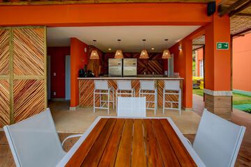 Poolside bar