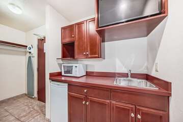Private kitchenette