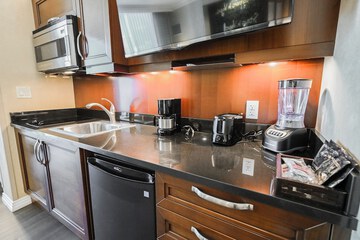 Private kitchenette