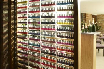 Nail salon