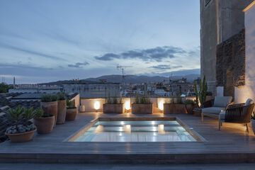 Rooftop pool