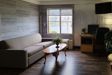 Room 10 of 31