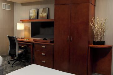 Room 21 of 48