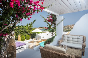 Private pool