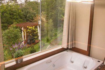 Private spa tub