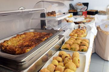 Food court