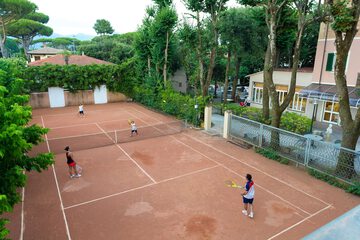 Tennis court