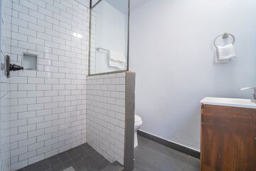 Room 8 of 35