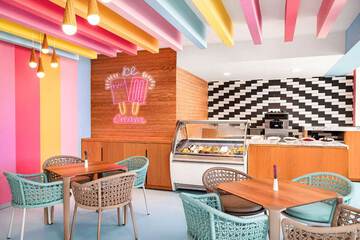 Coffee shop