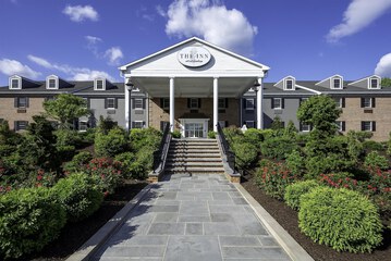The Inn at Lewisburg BW Signature Collection