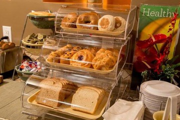 Breakfast/Coffee Service 23 of 25