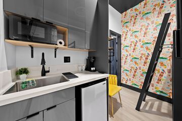 Private kitchenette