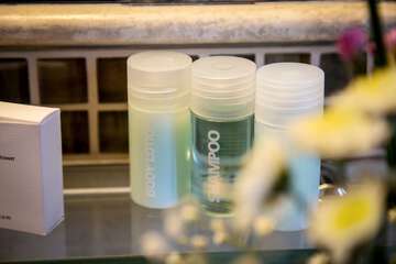 Bathroom amenities