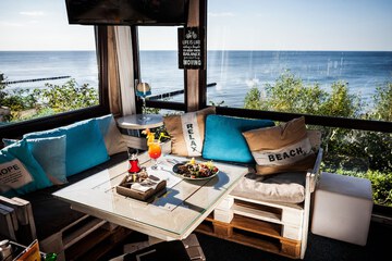 Beach bar