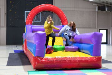 Ropes course (team building)