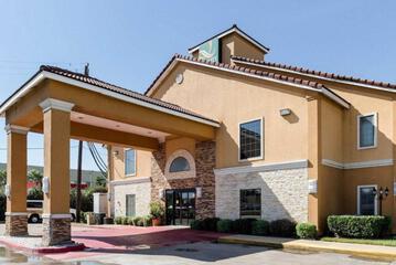 Baymont by Wyndham Houston North