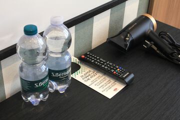 Bathroom amenities