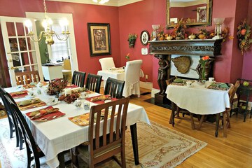 Breakfast/Coffee Service 87 of 107