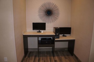 Business Center 50 of 50