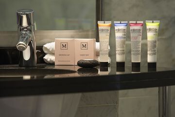 Bathroom amenities