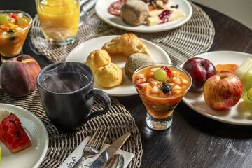 Breakfast meal