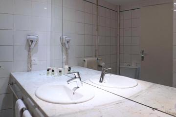 Photo 36