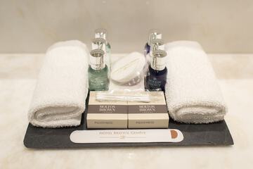 Bathroom amenities