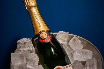Champagne service