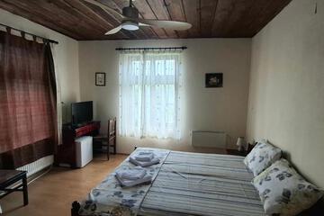 Photo 57