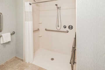 Room 20 of 74