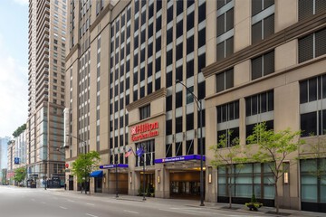 Hilton Garden Inn Chicago Downtown / Magnificent Mile
