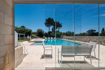 Infinity pool