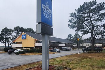 Americas Best Value Inn & Suites Little Rock at Scott Hamilton Dr