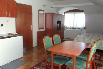 Private kitchenette
