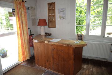 Check-in/check-out kiosk