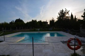 Photo 31