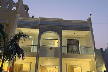 Front of property - evening/night