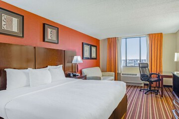 Room 33 of 45