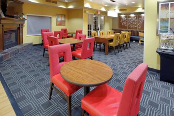 Breakfast/Coffee Service 27 of 32