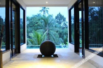Hotel Interior or Public Areas