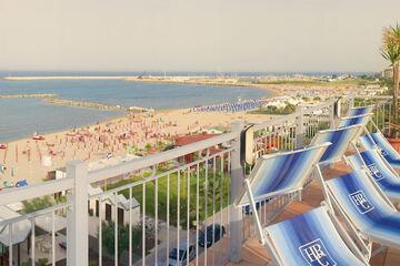Sundeck