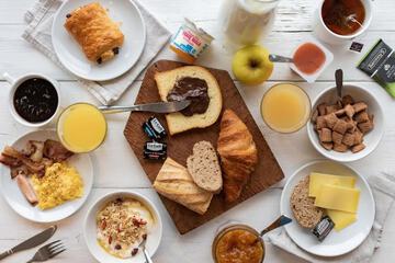 Breakfast buffet